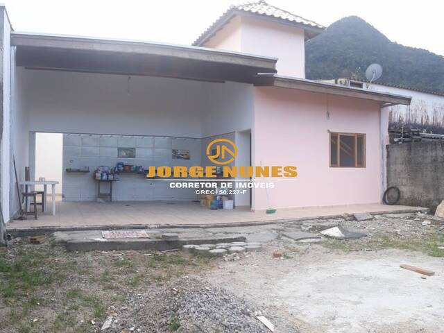 Casa para Venda em Caraguatatuba - 2