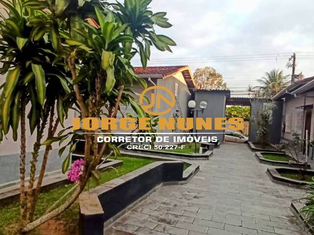 Casa para Venda em Caraguatatuba - 2