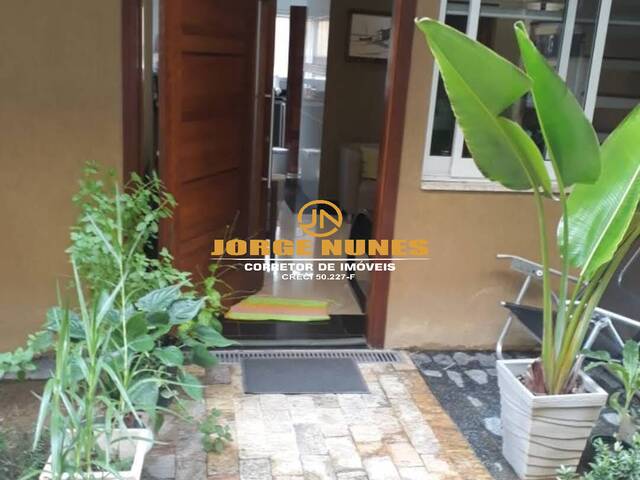 #1353 - Sobrado para Venda em Caraguatatuba - SP