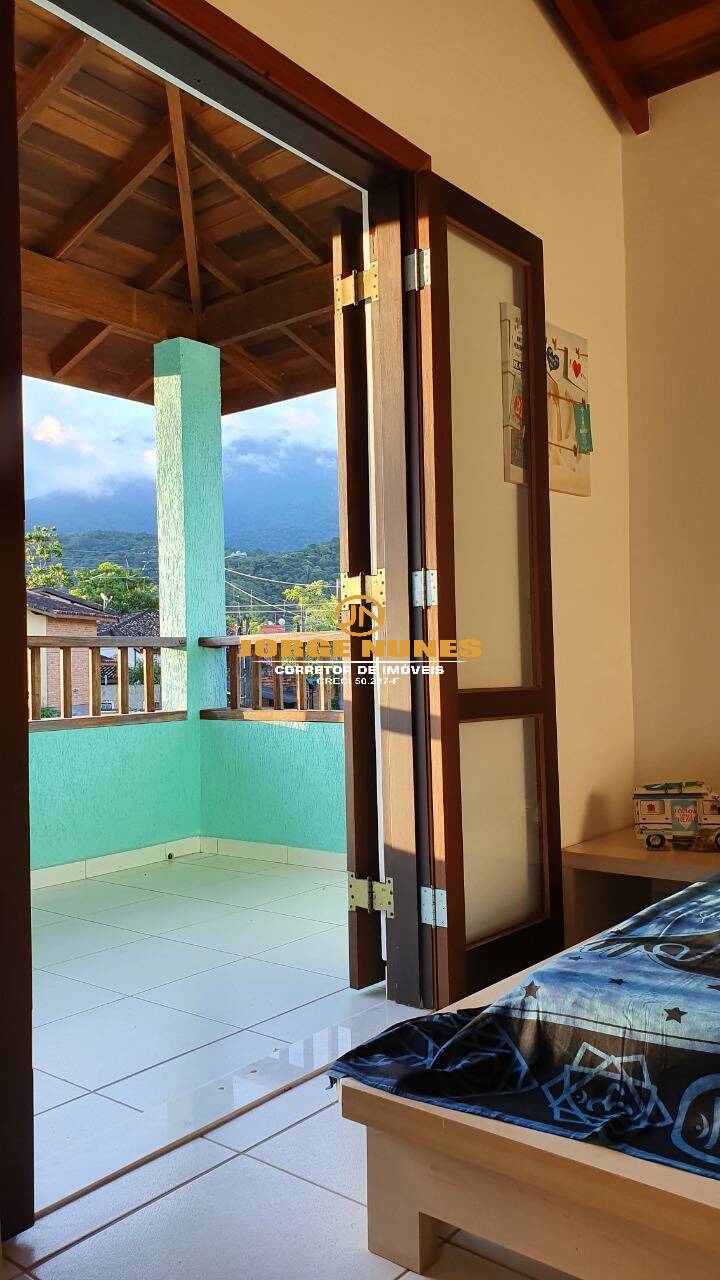 Casa, 3 quartos, 240 m² - Foto 13